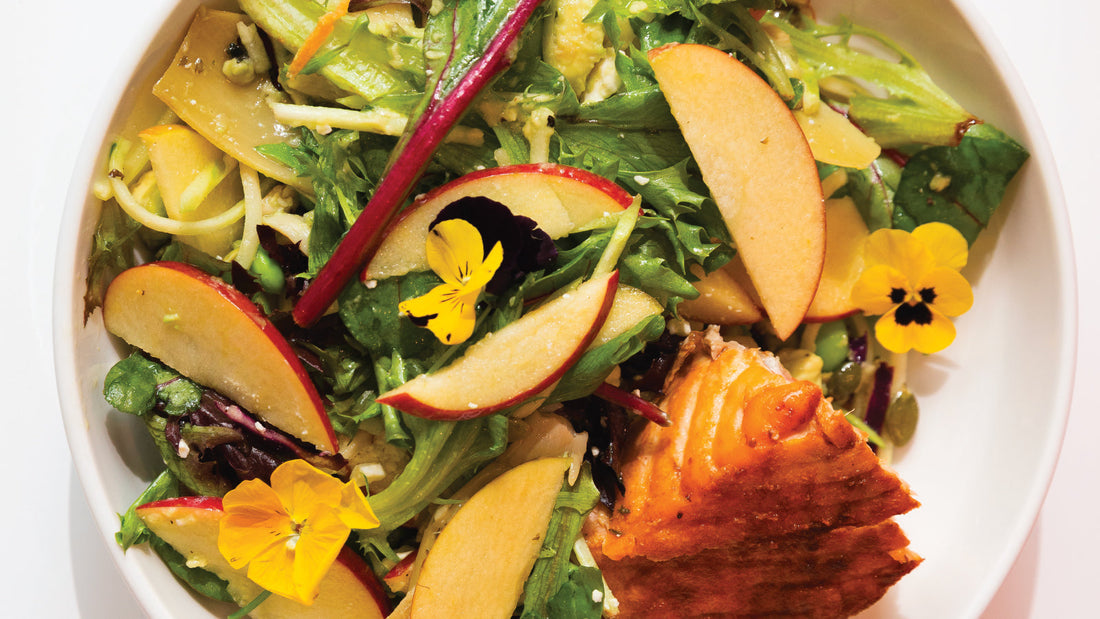 Macromaxxing Salad with Apples and Salmon