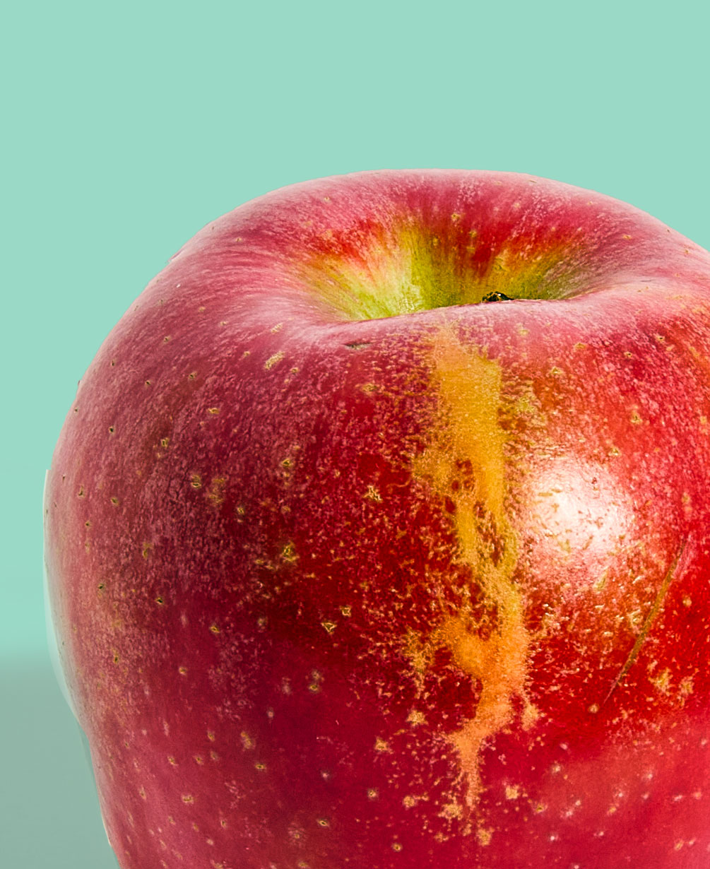 Appleです。 The Less-Than-Perfect Box – Yes! Apples